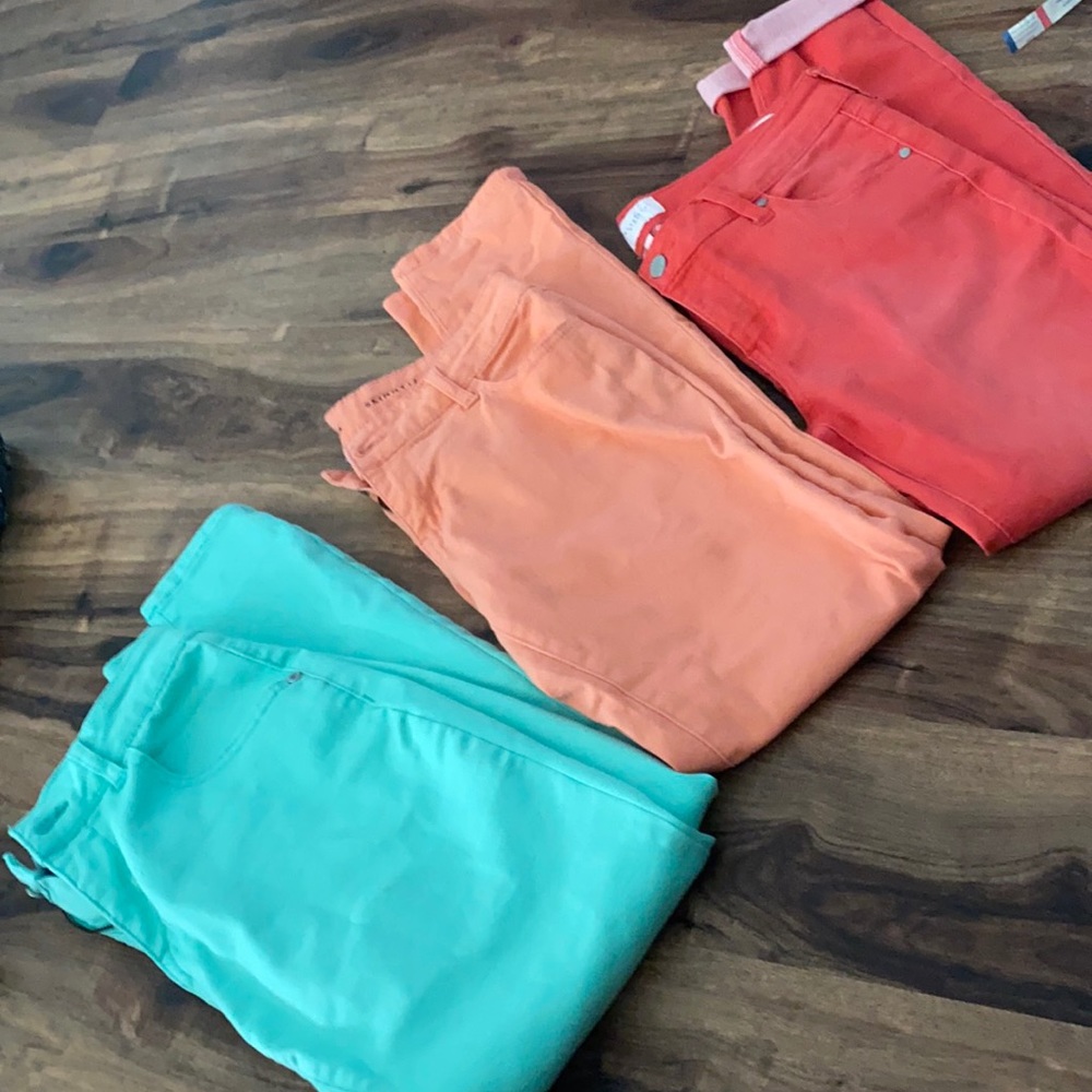 Celebrity pink jeans bundle. Size 7 womens. 3 pair